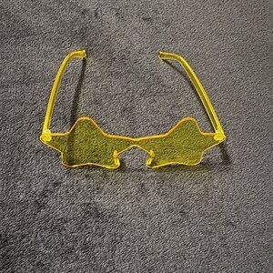 Yellow Star-Shaped Sunglasses